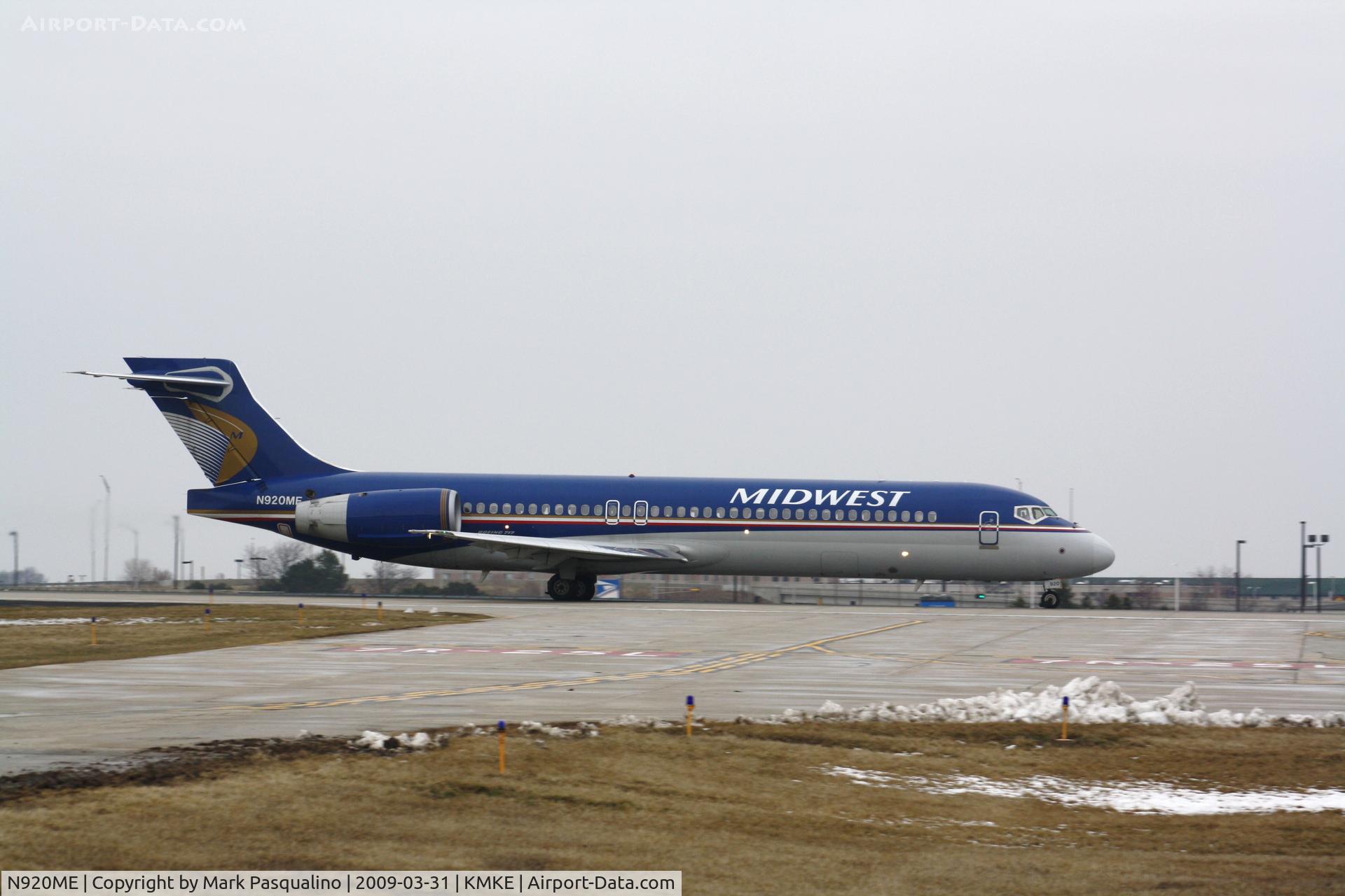 N920ME, 2004 Boeing 717-2BL C/N 55182, Boeing 717-200