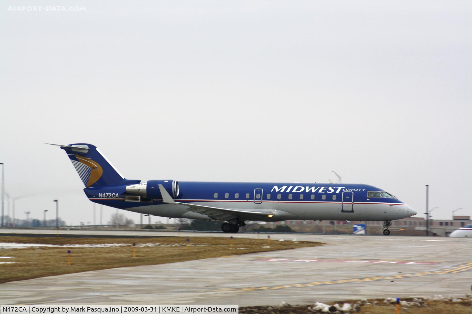 N472CA, 2002 Bombardier CRJ-200ER (CL-600-2B19) C/N 7667, CL-600-2B19
