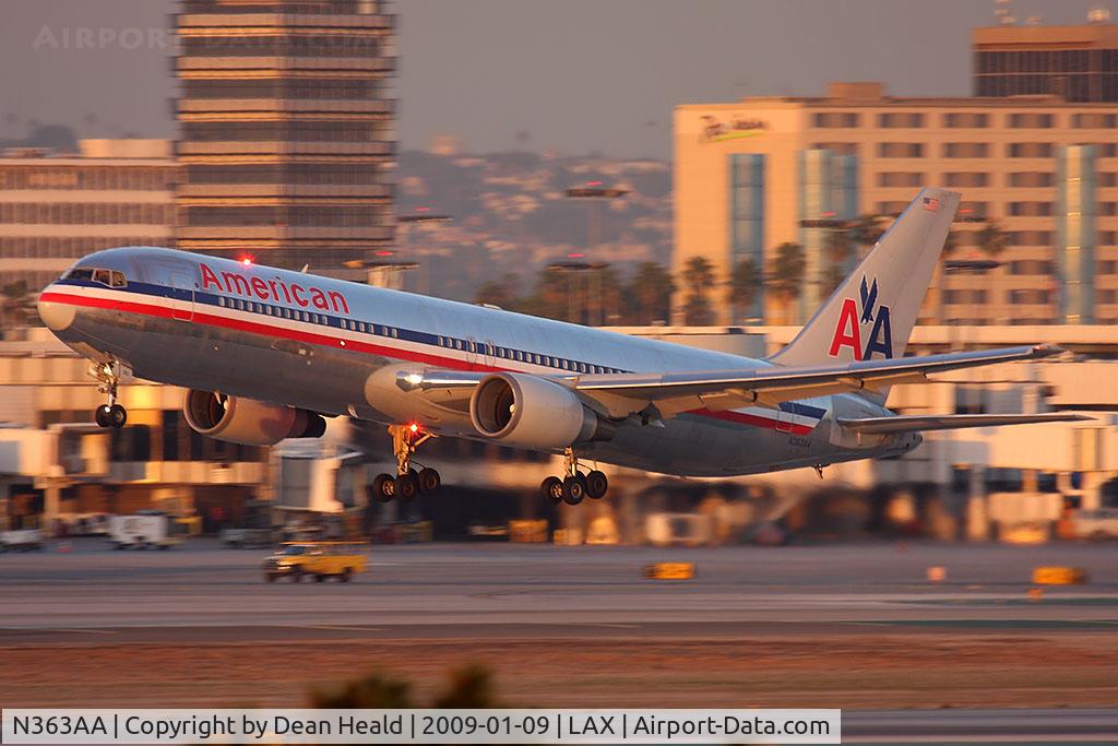 N363AA, 1988 Boeing 767-323 C/N 24044, American Airlines N363AA (FLT AAL283) departing RWY 25R enroute to Honolulu Int'l (PHNL) late in the day.