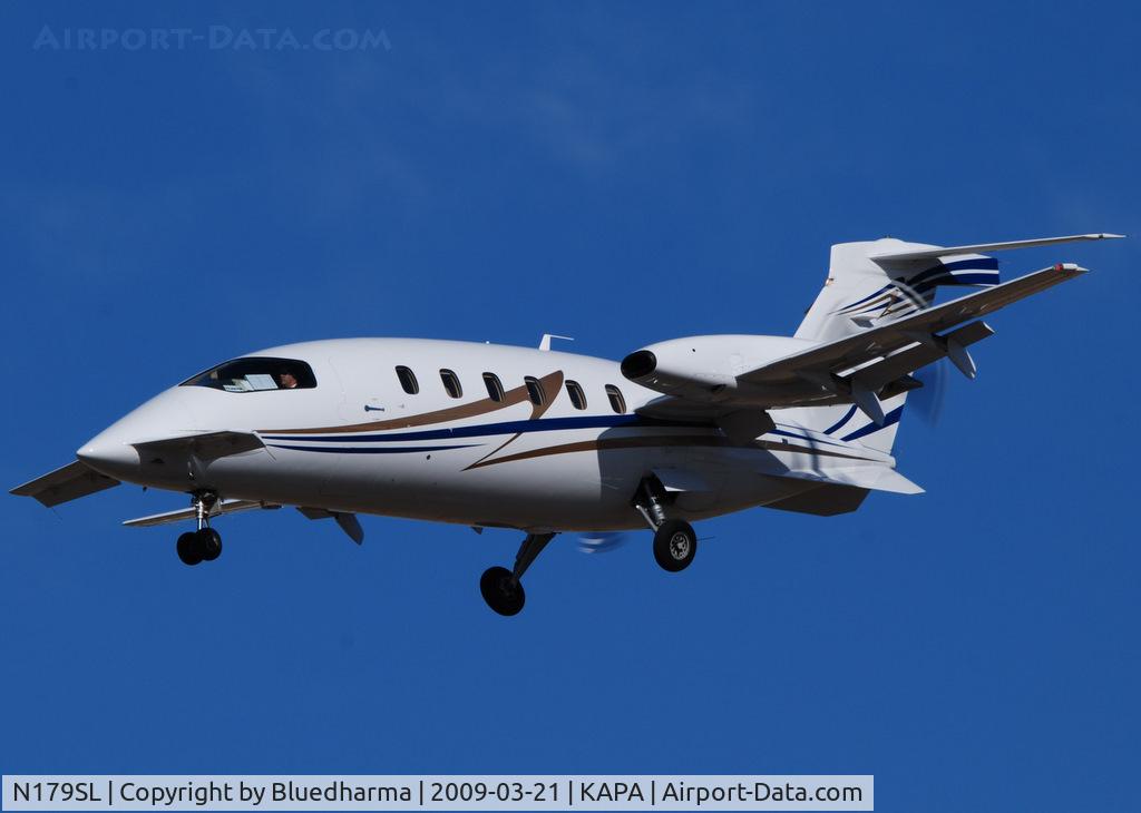 N179SL, 2008 Piaggio P-180 Avanti C/N 1170, On final approach to 17L.