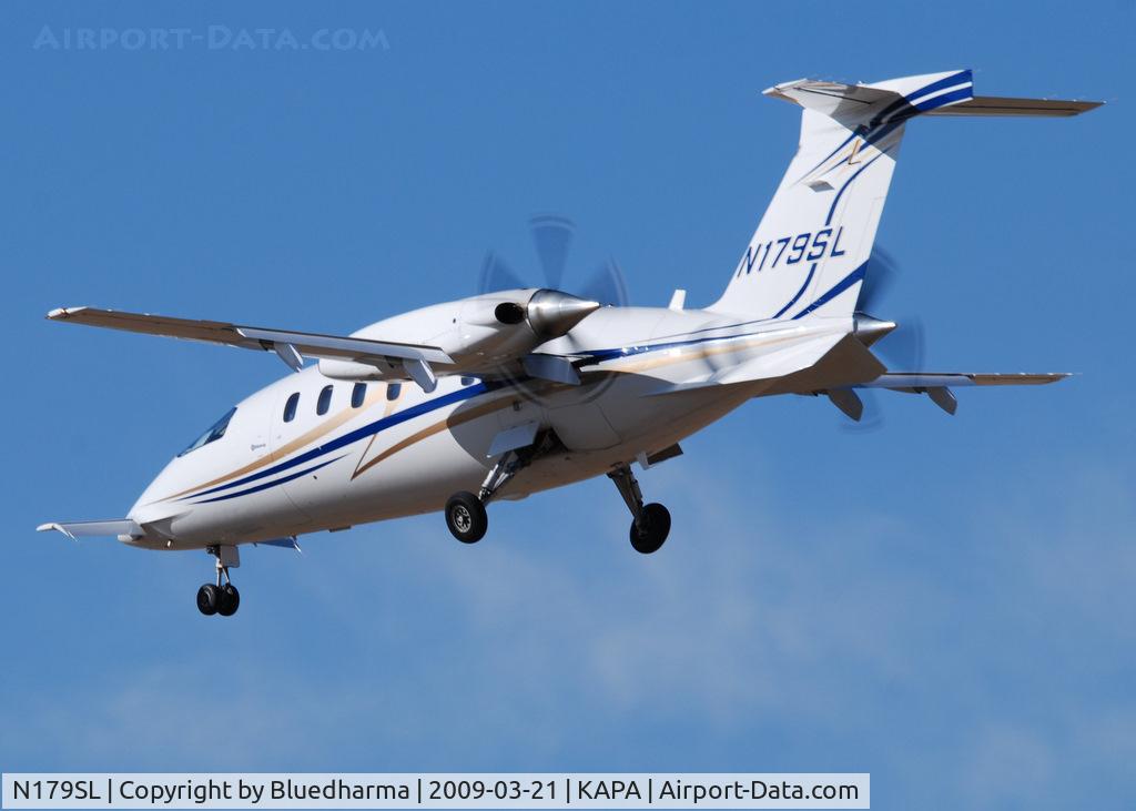 N179SL, 2008 Piaggio P-180 Avanti C/N 1170, On final approach to 17L.