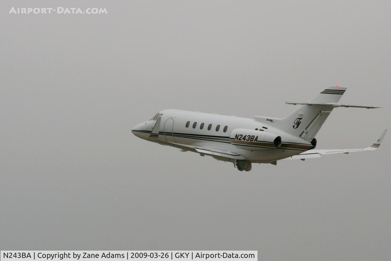 N243BA, 1998 Raytheon Hawker 800XP C/N 258365, Departing Arlington Municipal