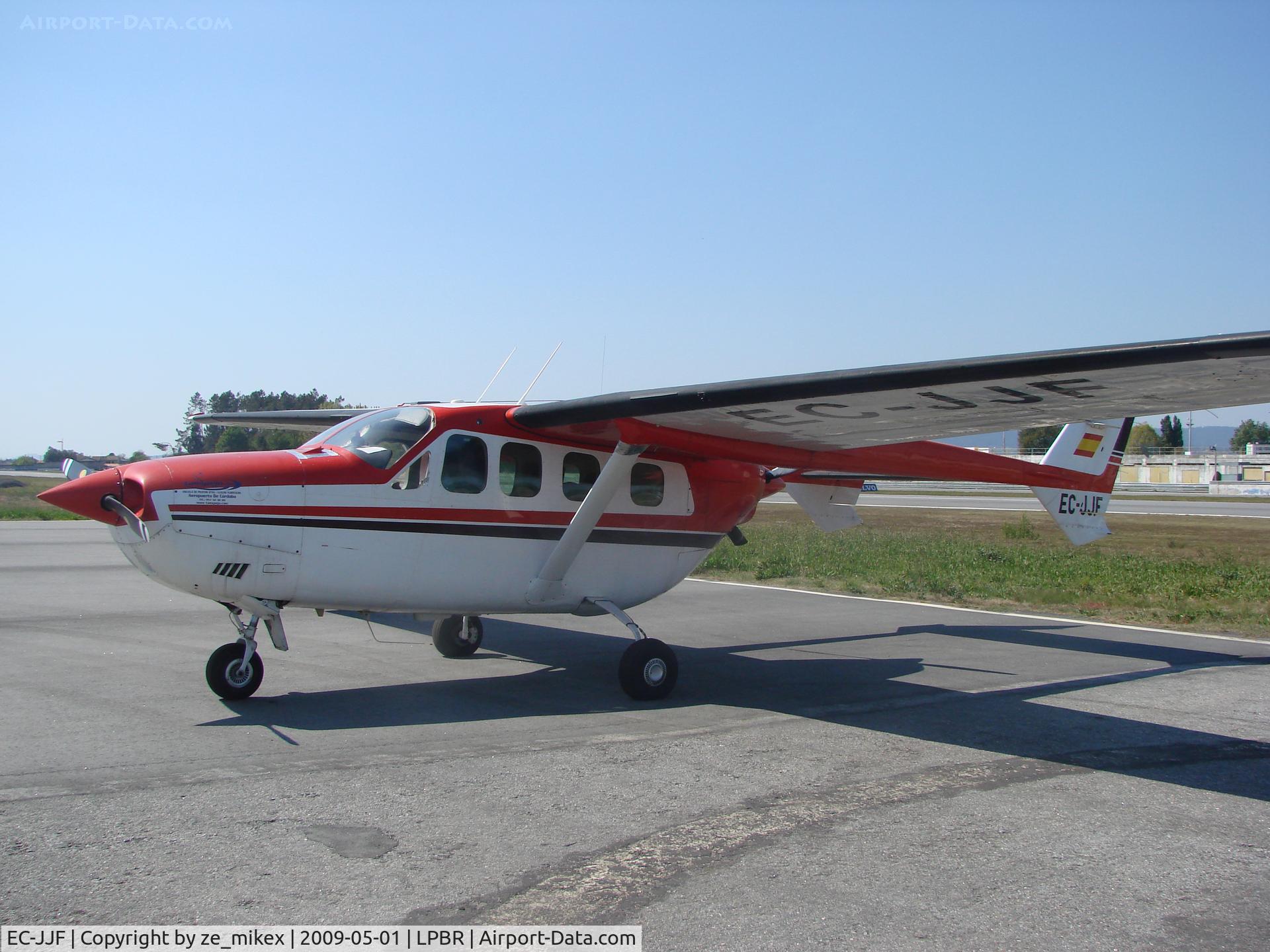 EC-JJF, Reims FT337GP C/N 0003, Cessna 337 skymaster at Braga Portugal