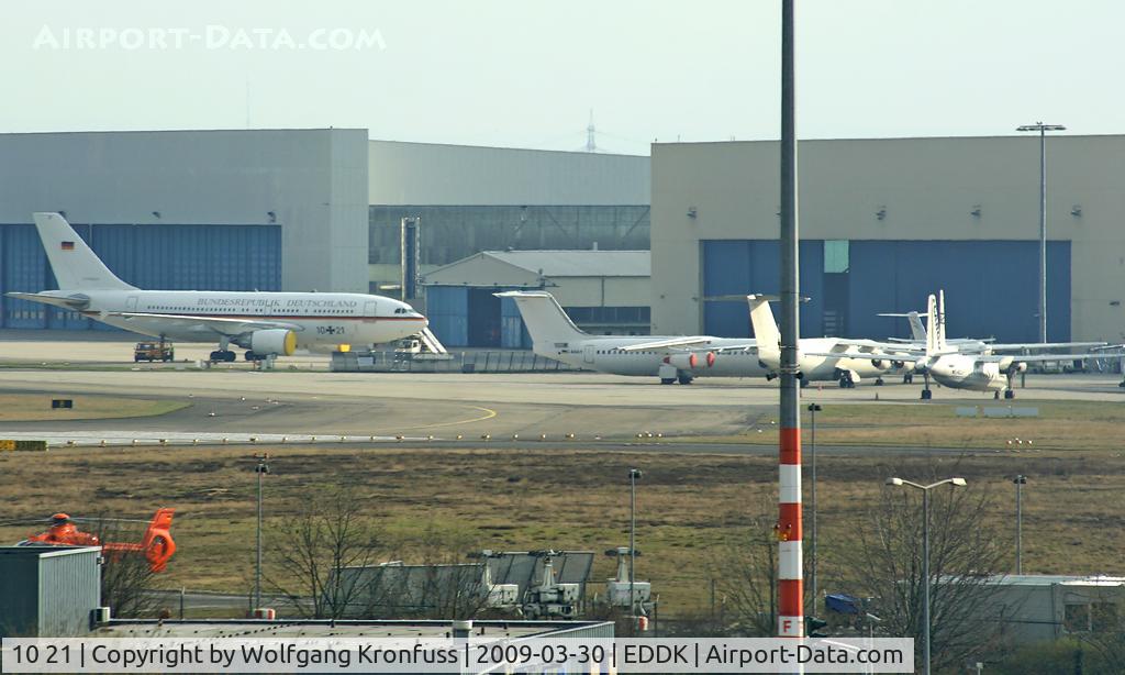 10 21, 1989 Airbus A310-304 C/N 498, Military and WDL Ramp @ CGN