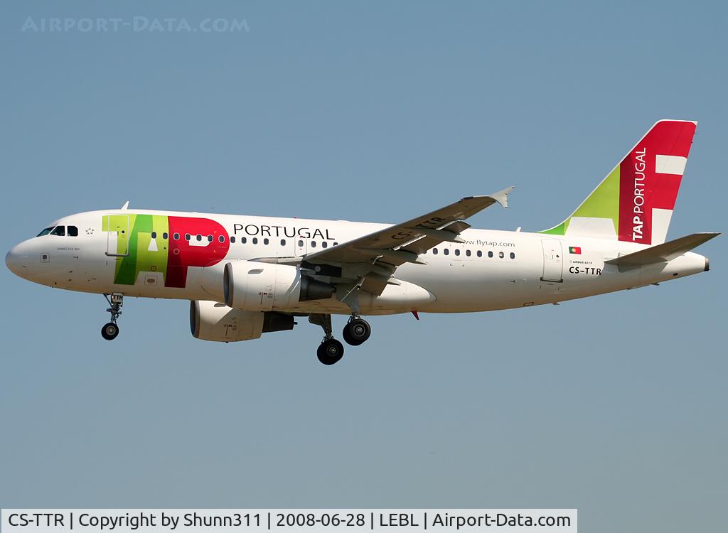 CS-TTR, 2002 Airbus A319-112 C/N 1756, Landing rwy 25R