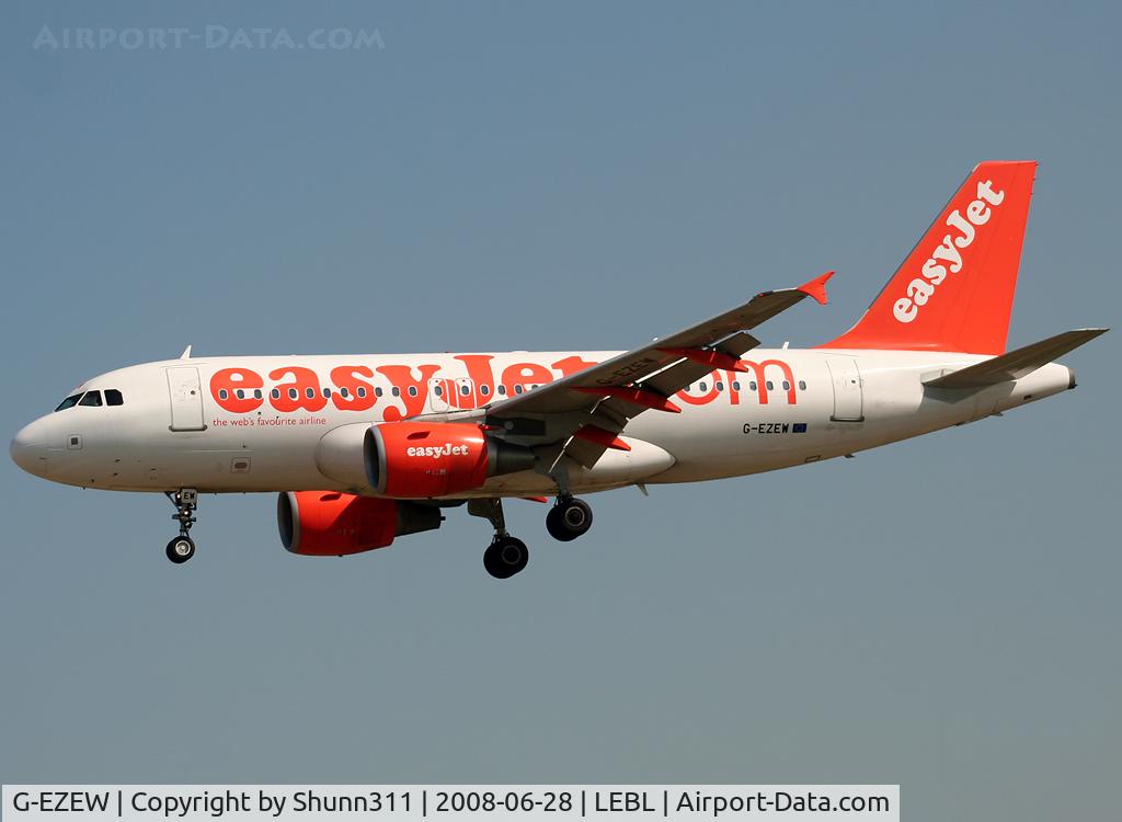G-EZEW, 2004 Airbus A319-111 C/N 2300, Landing rwy 25R