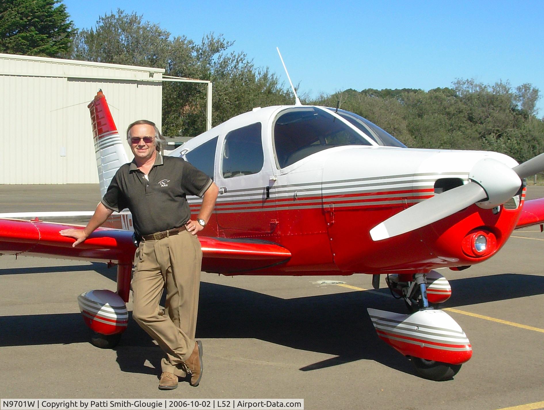 N9701W, 1967 Piper PA-28-140 C/N 28-23175, Bob Glougie standing in front of his Cherokee