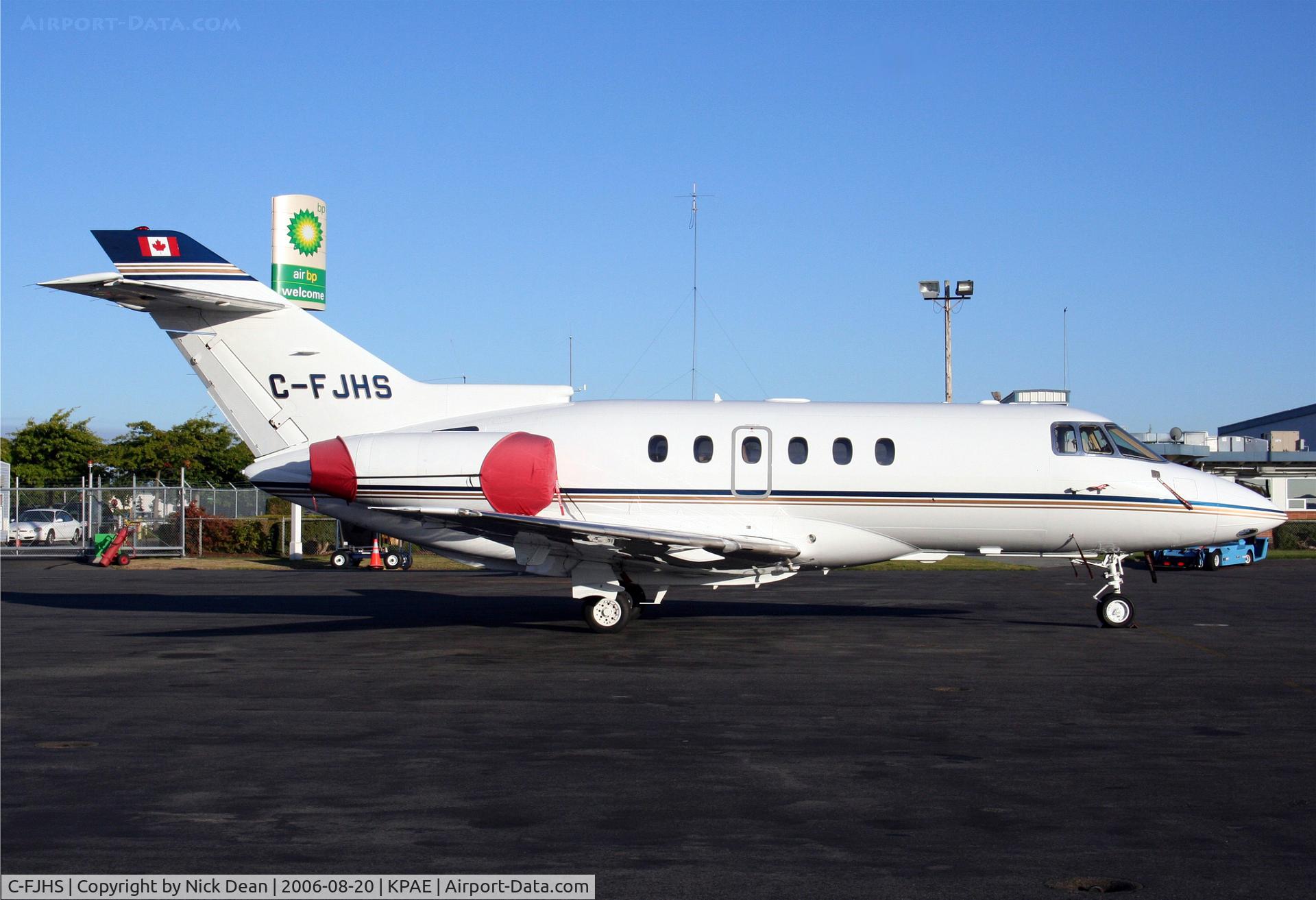 C-FJHS, 1996 Raytheon Hawker 800XP C/N 258283, KPAE