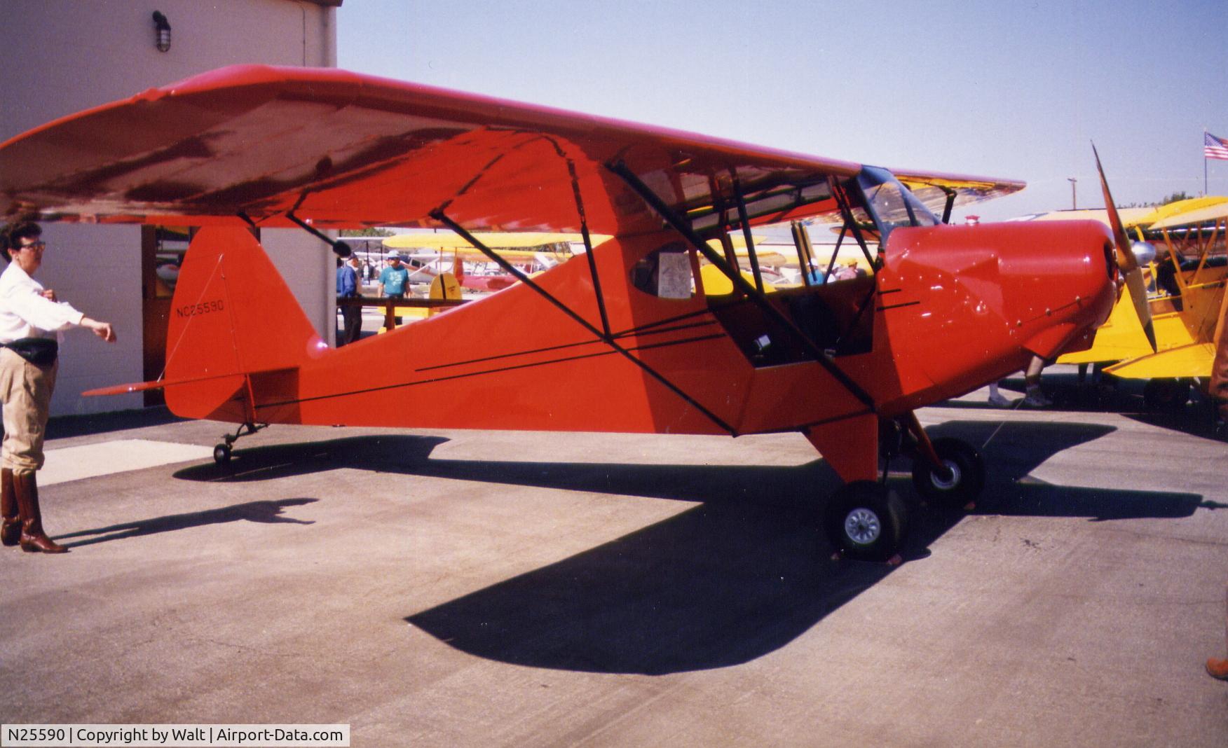 N25590, 1940 Porterfield CP-65 C/N 696, Taken at Oxnard, CA. Airport
