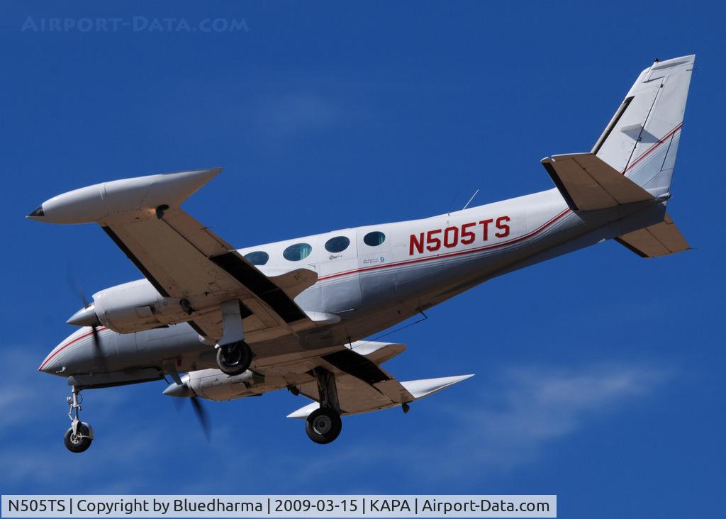 N505TS, 1978 Cessna 340A C/N 340A0505, On final approach to 17L.