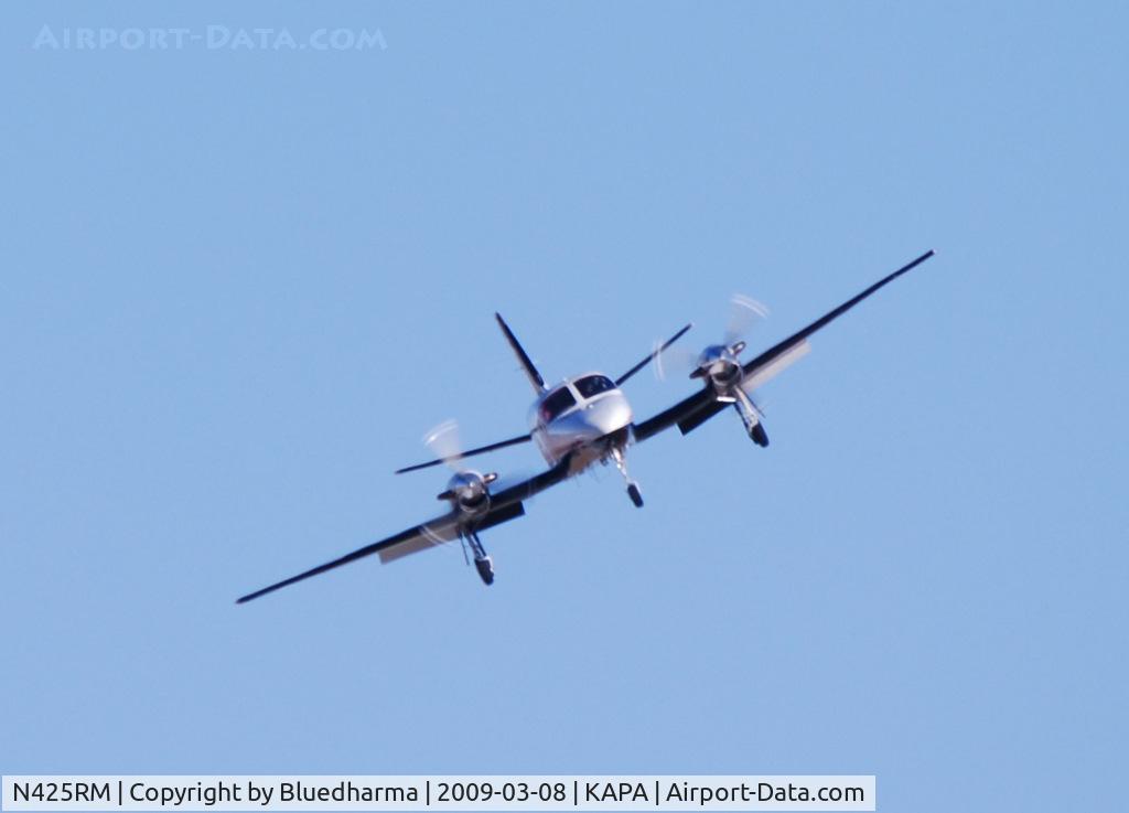 N425RM, 1983 Cessna 425 Conquest I C/N 425-0180, On final approach to 17L.