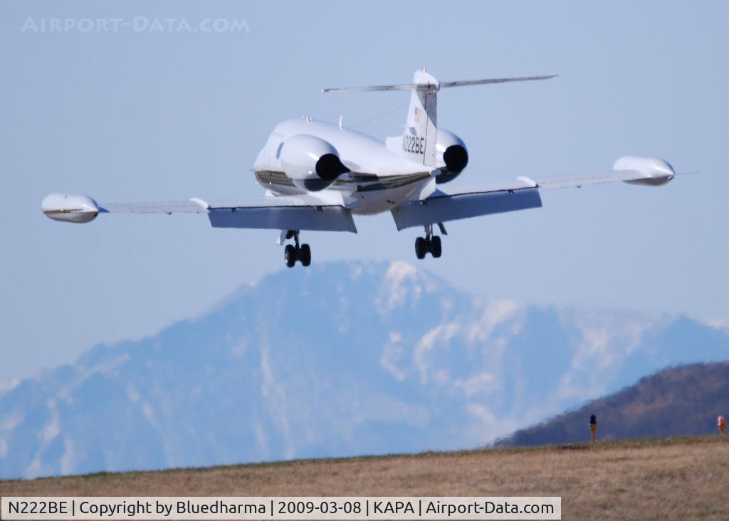 N222BE, 1982 Gates Learjet 35A C/N 35-489, On final approach to 17L.