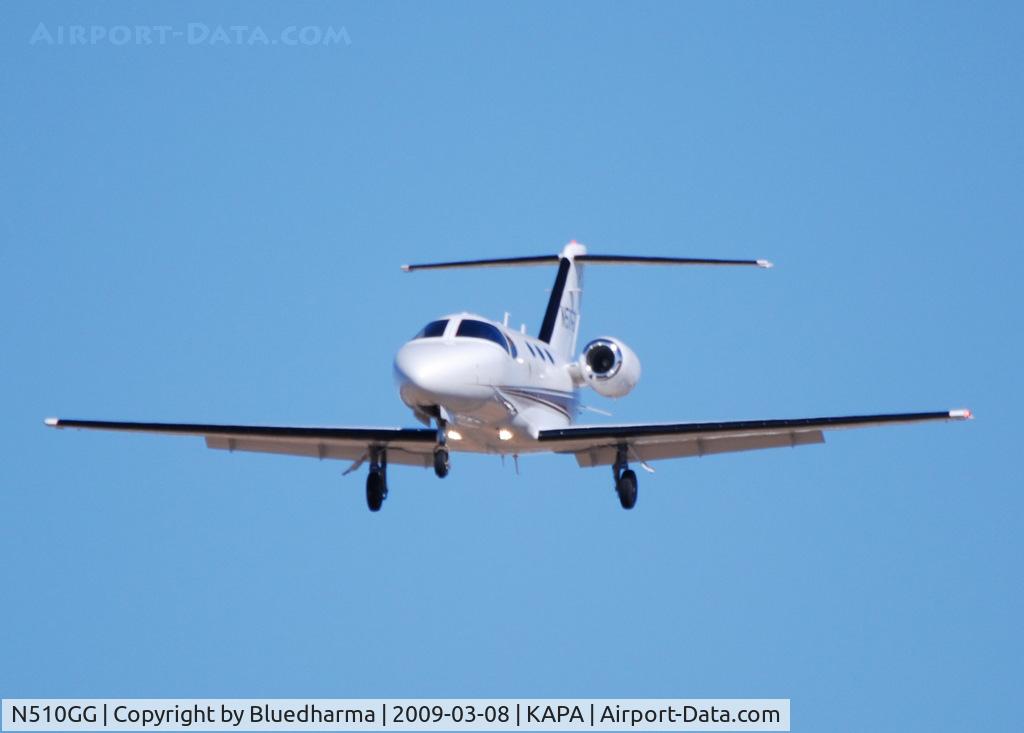 N510GG, Cessna 510 Citation Mustang C/N 510-0168, On final approach to 17L.