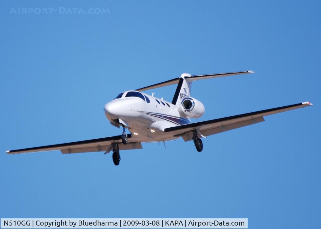 N510GG, Cessna 510 Citation Mustang C/N 510-0168, On final approach to 17L.