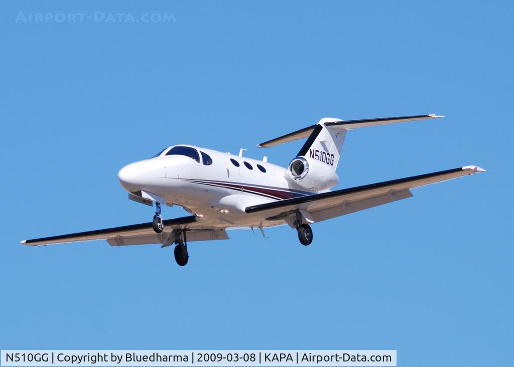 N510GG, Cessna 510 Citation Mustang C/N 510-0168, On final approach to 17L.