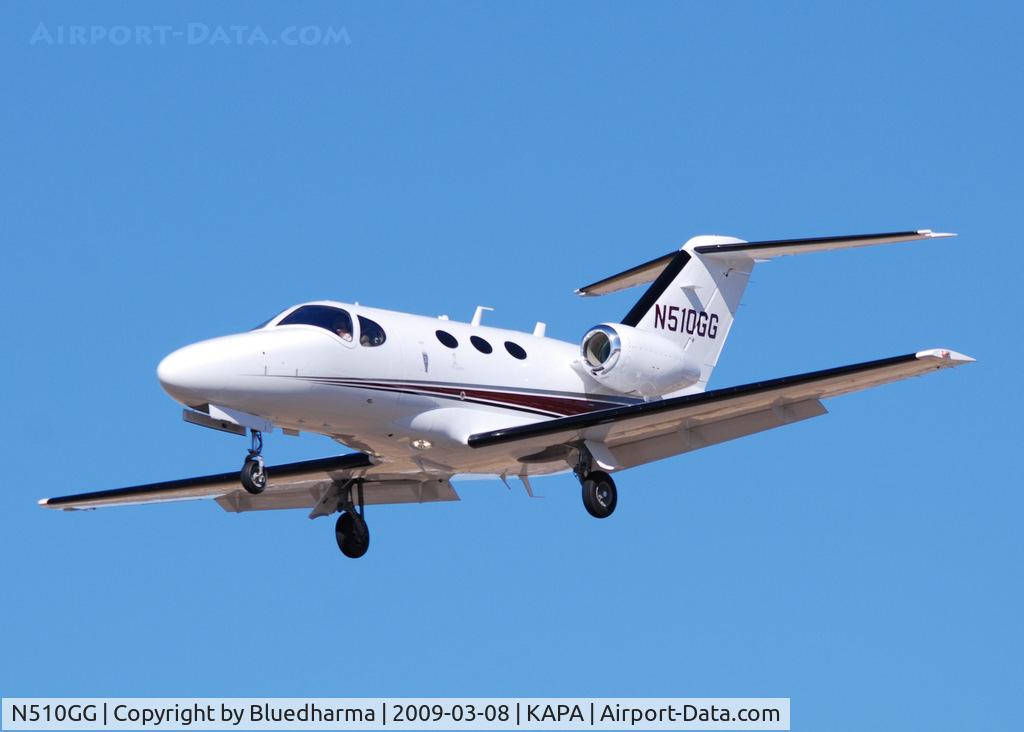 N510GG, Cessna 510 Citation Mustang C/N 510-0168, On final approach to 17L.