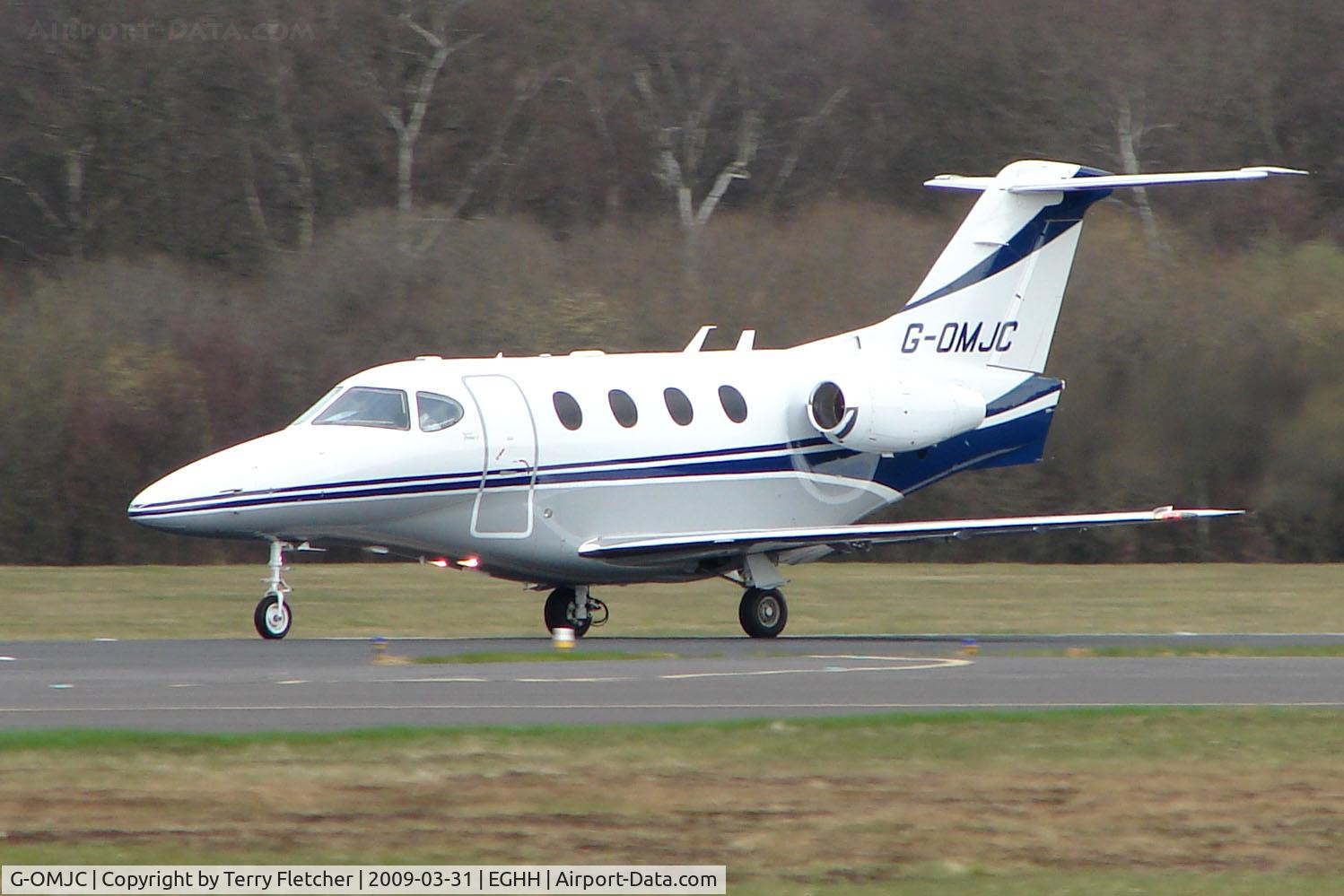 G-OMJC, 2003 Raytheon 390 Premier I C/N RB-88, Raytheon RB390 Premier about to depart Bournemouth