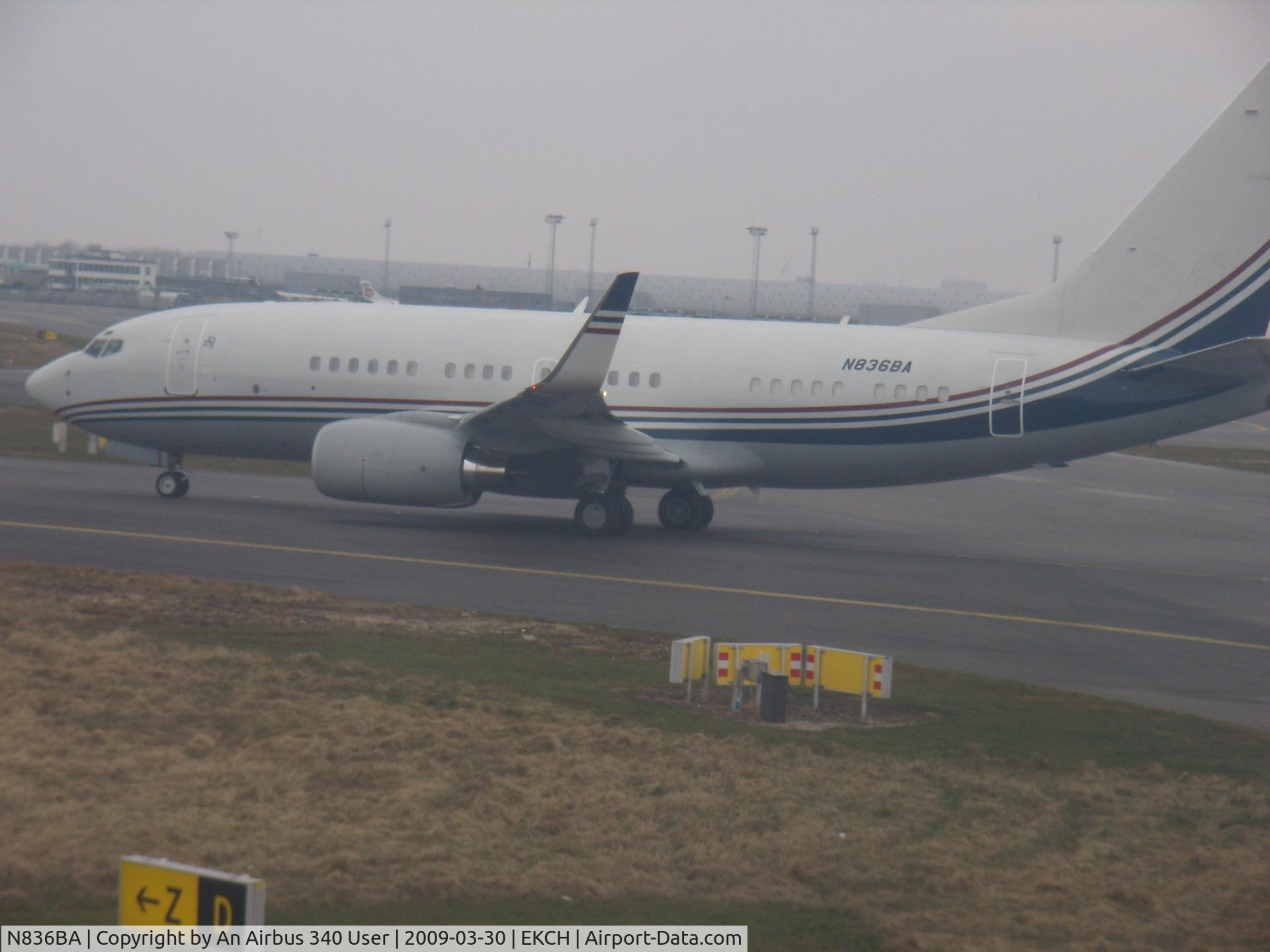 N836BA, 2000 Boeing 737-7BC C/N 30756, Seen March 30th 2009, 13:10 MEST, CPH dept.