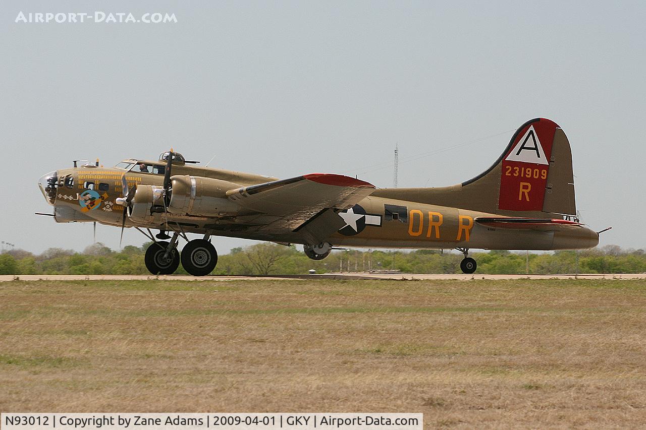 N93012, 1944 Boeing B-17G-30-BO Flying Fortress C/N 32264, At Arlington Municipal - Collings Foundation tour stop