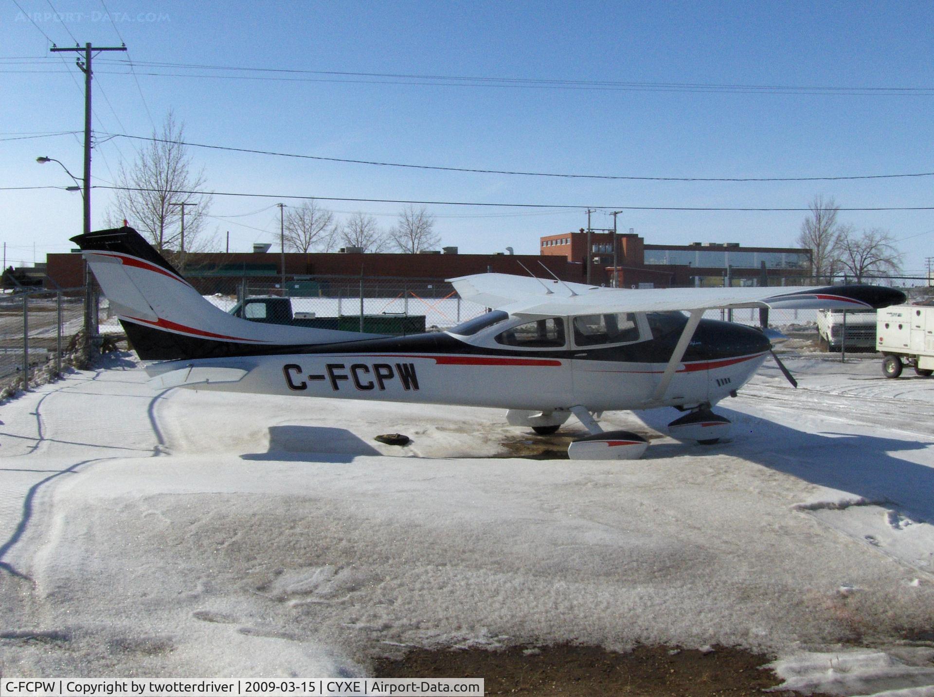 C-FCPW, 1977 Cessna 182Q Skylane C/N 18265920, Not tied down!