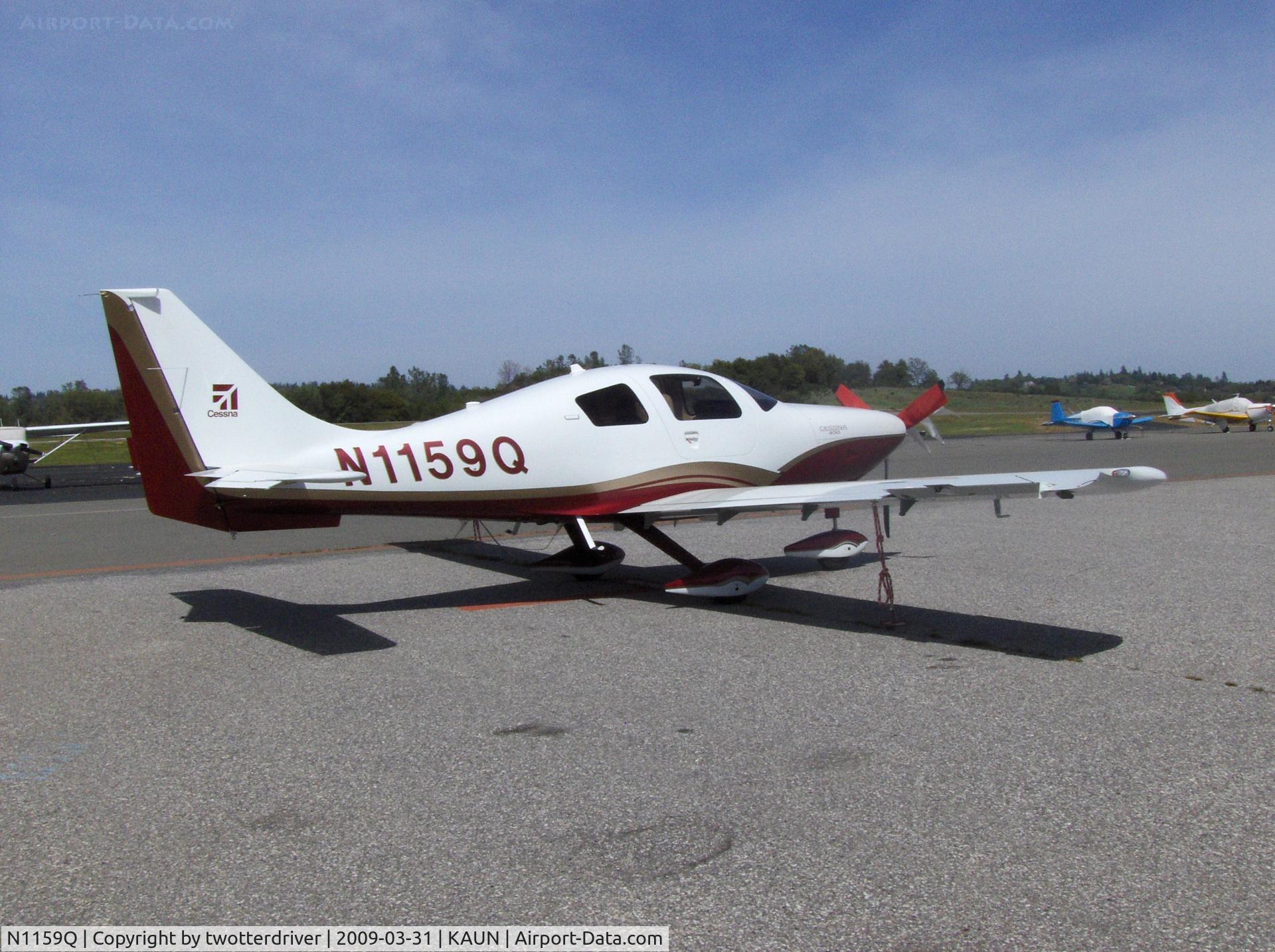 N1159Q, 2008 Cessna LC41-550FG C/N 411061, On the ramp