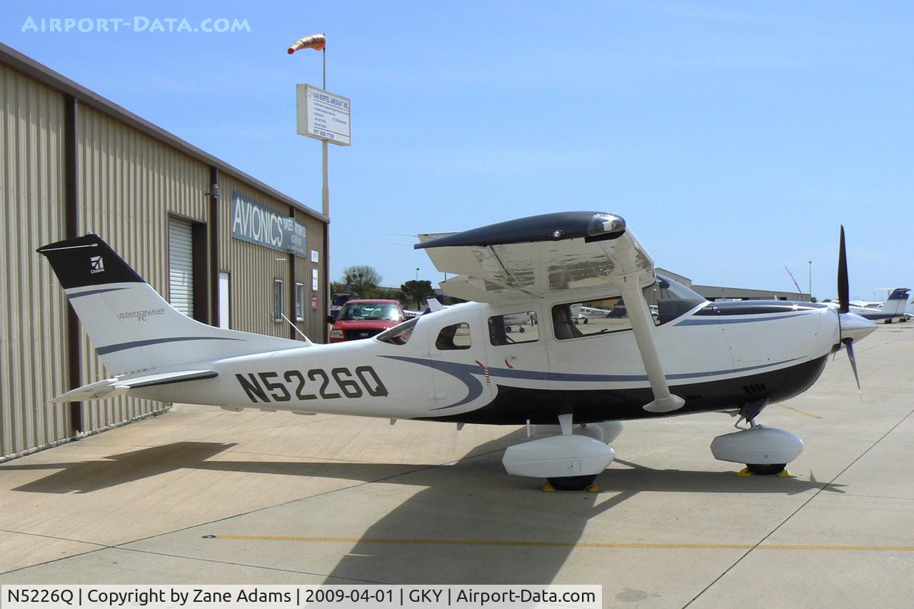 N5226Q, Cessna T206H Turbo Stationair C/N T20608917, At Arlington Municipal