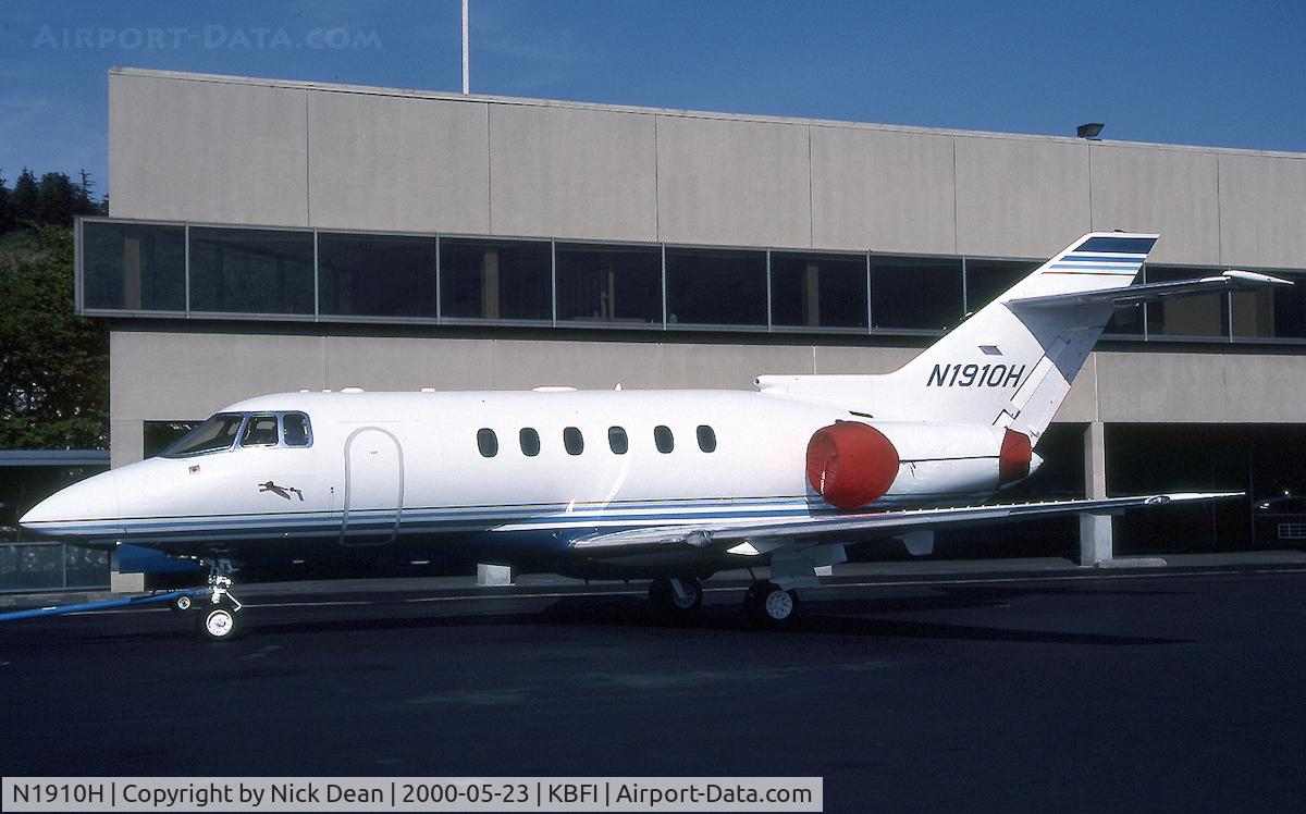 N1910H, 1996 Raytheon Hawker 800XP C/N 258318, KBFI