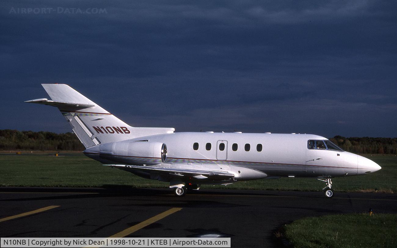 N10NB, 1997 Raytheon Hawker 800XP C/N 258331, KTEB