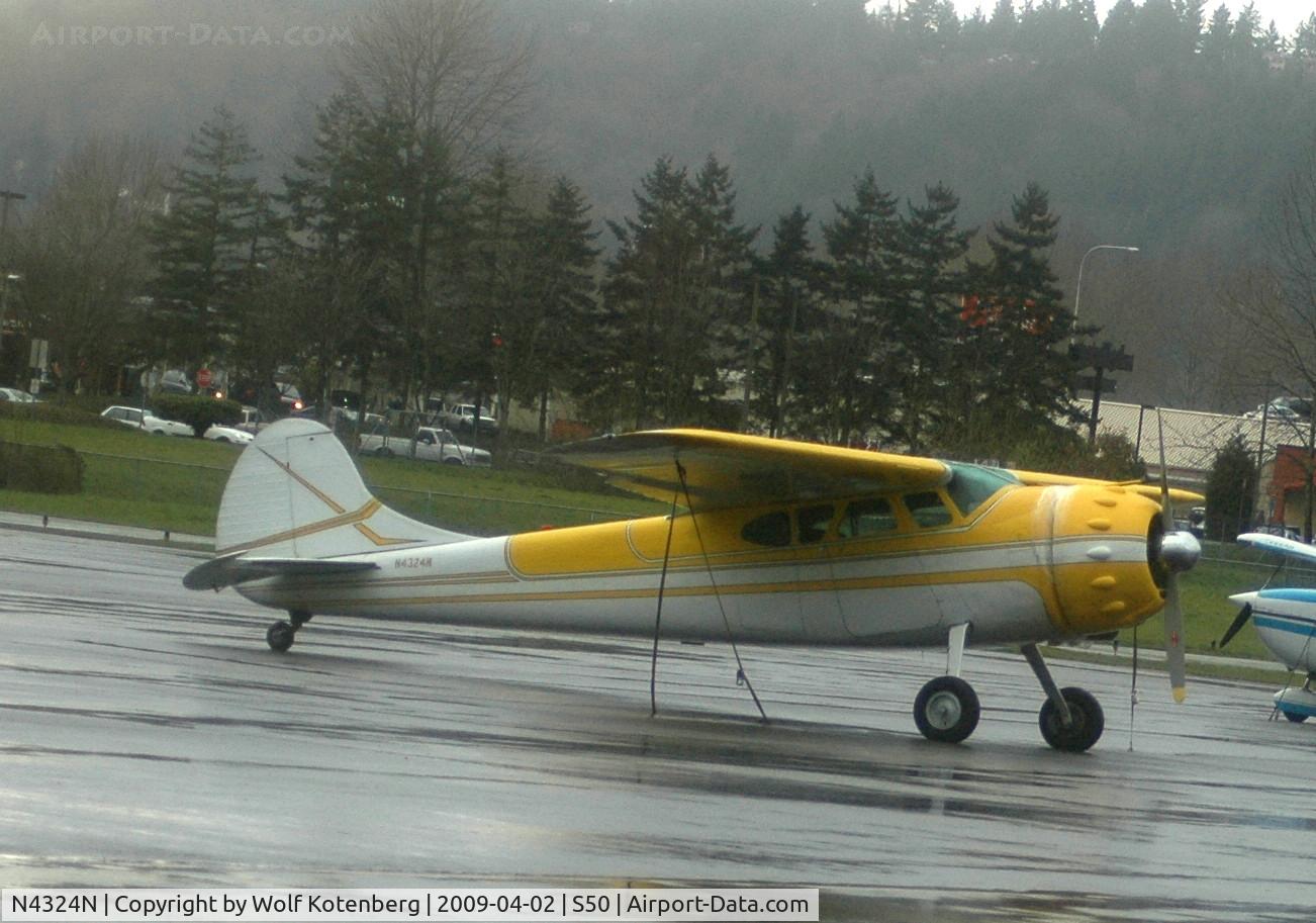 N4324N, 1948 Cessna 195A C/N 7085, parked at Auburn, I would give an arm and a leg to hear this startup