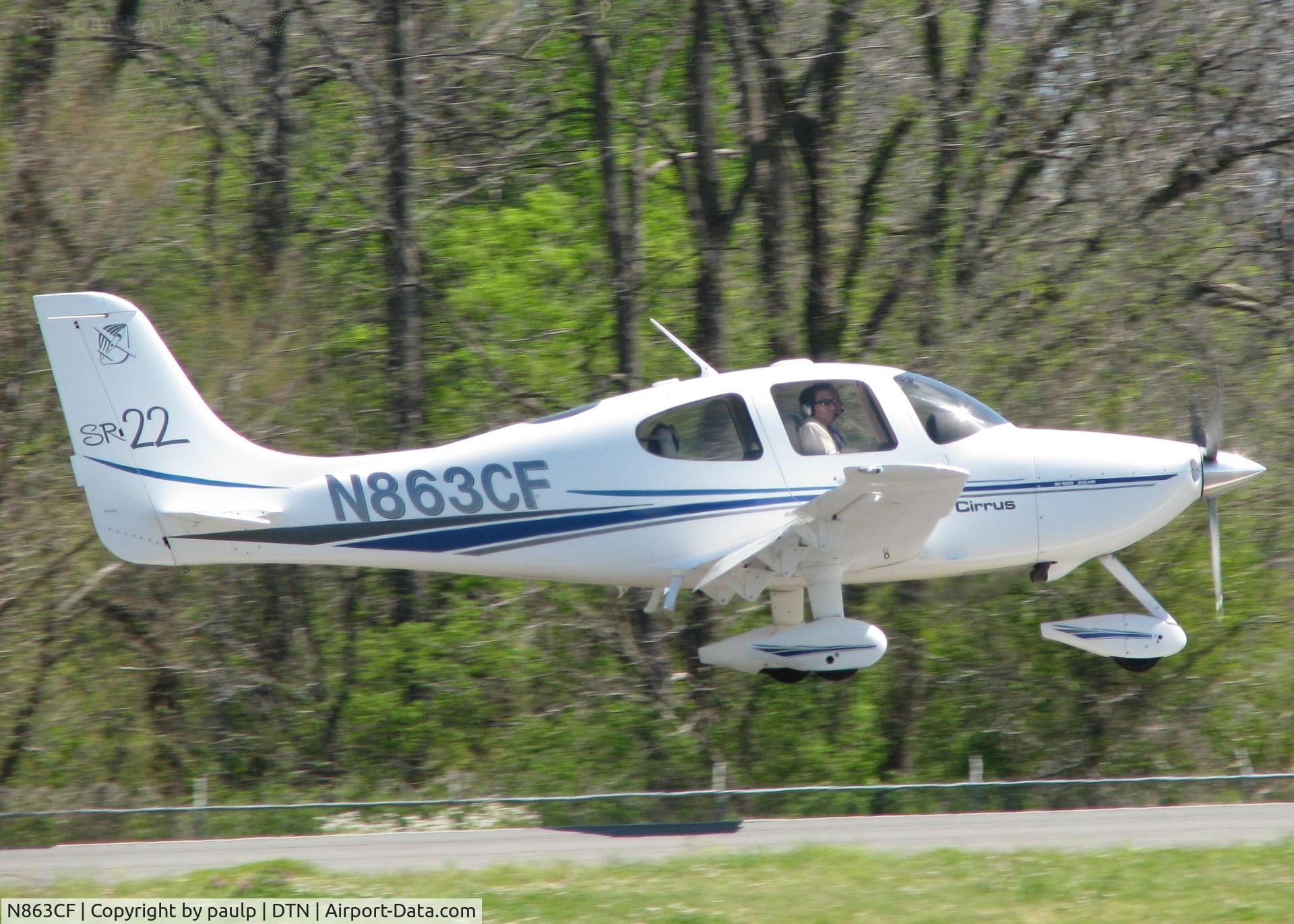 N863CF, 2002 Cirrus SR22 C/N 0191, Touching down on 14 at the Shreveport Downtown airport.