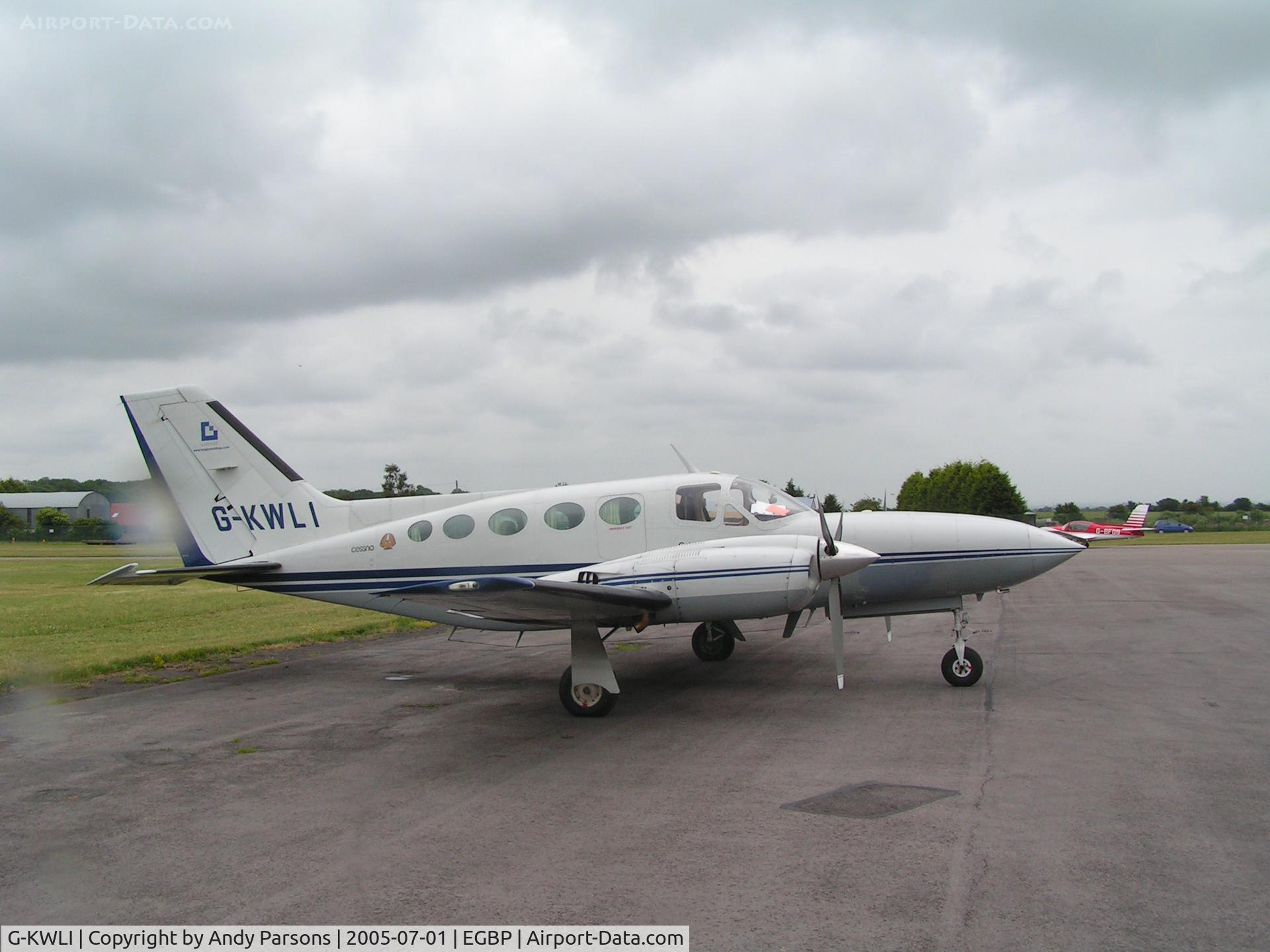G-KWLI, 1976 Cessna 421C Golden Eagle C/N 421C-0168, At Kemble Pfa 2005