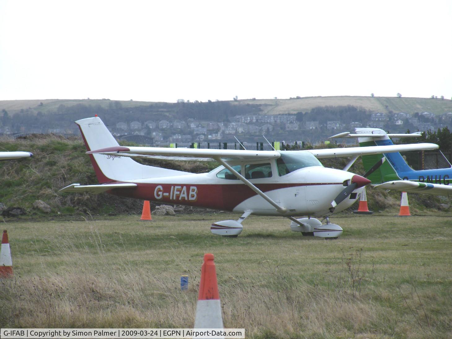 G-IFAB, 1979 Reims F182Q Skylane C/N 0127, Cessna Skylane