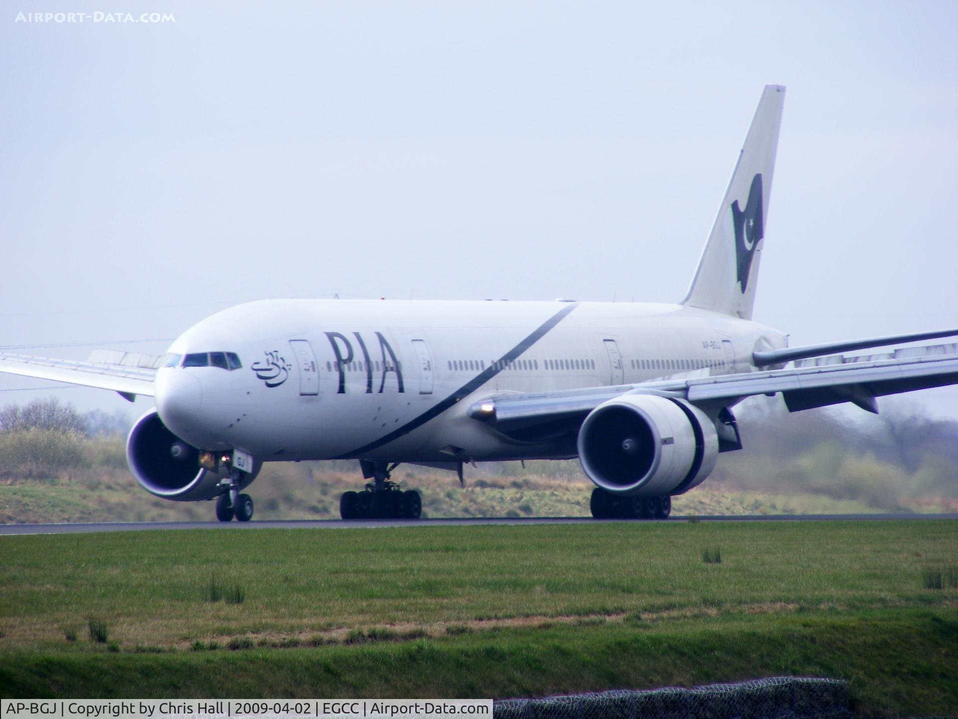 AP-BGJ, 2003 Boeing 777-240/ER C/N 33775, PIA