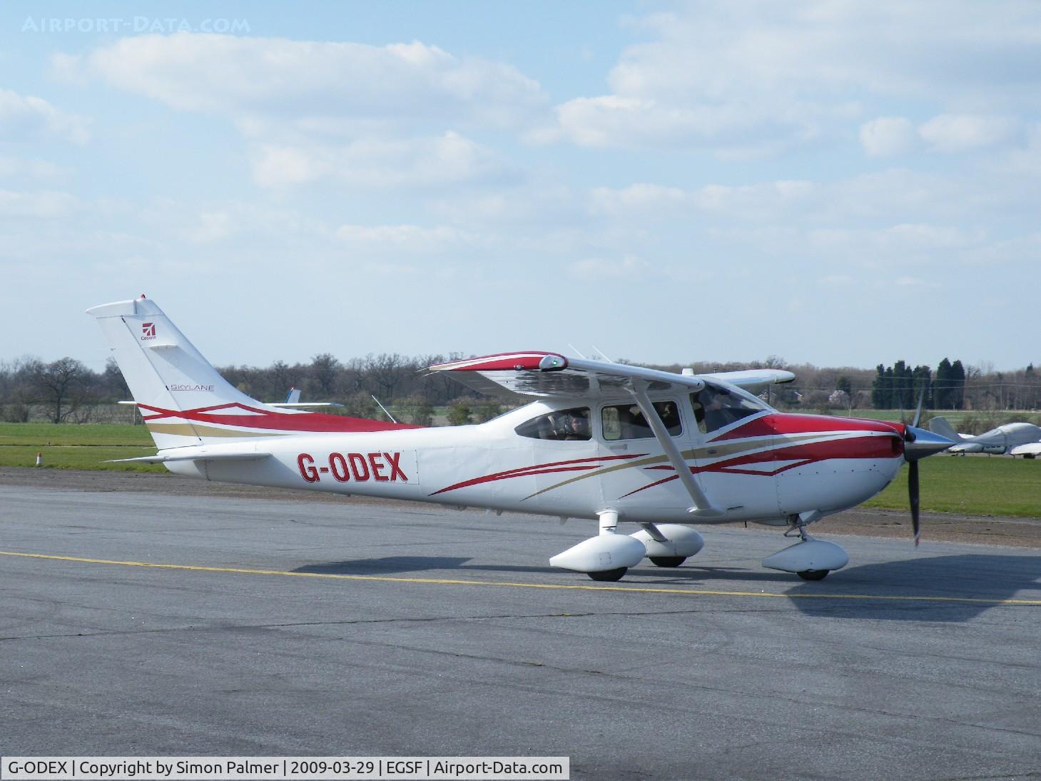 G-ODEX, 2007 Cessna 182T Skylane C/N 18282028, Cessna based at Conington