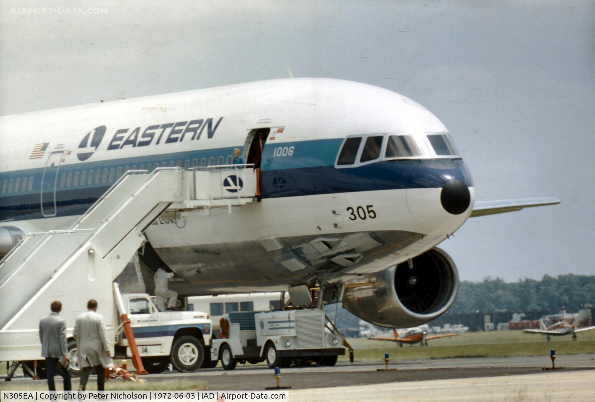 N305EA, 1972 Lockheed L.1011-193A TriStar C/N 1006, Lockheed's demonstrator after landing at Transpo 72 held at Dulles Intnl Airport.