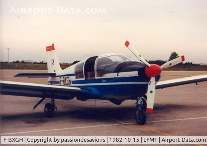 F-BXGH, Robin HR-100-285C C/N 517, on apron