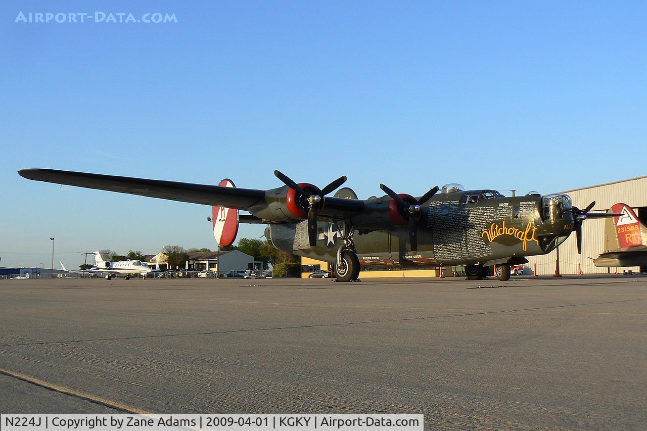 N224J, 1944 Consolidated B-24J-85-CF Liberator C/N 1347 (44-44052), At Arlington Municipal - Collings Foundation tour stop