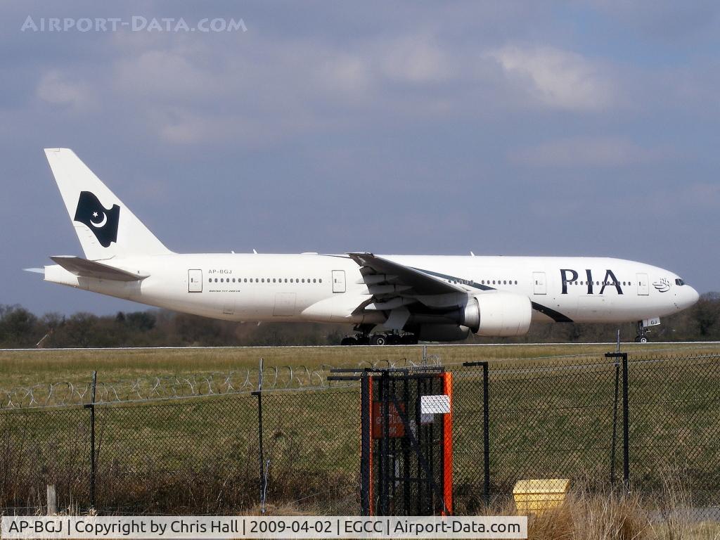 AP-BGJ, 2003 Boeing 777-240/ER C/N 33775, PIA
