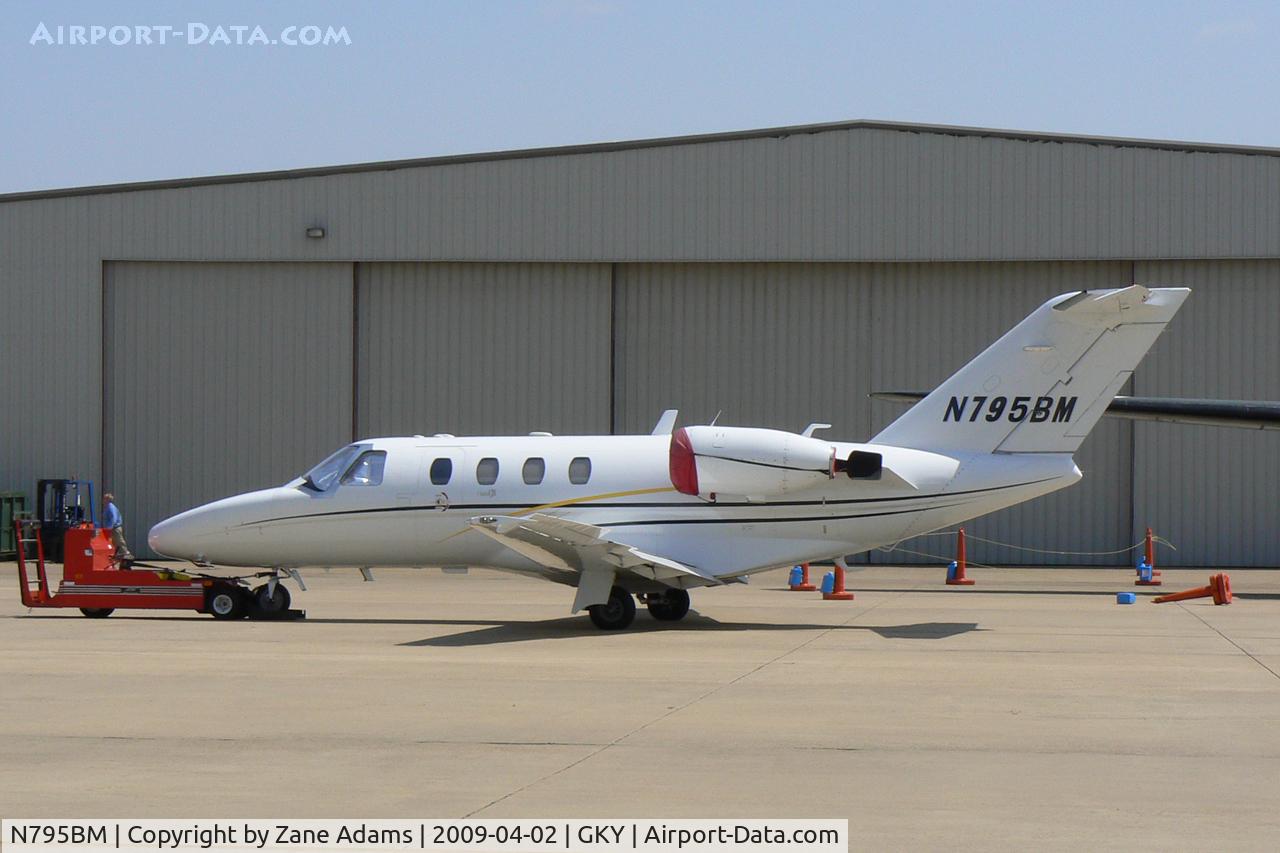 N795BM, 2002 Cessna 525 C/N 5250481, At Arlington Municipal