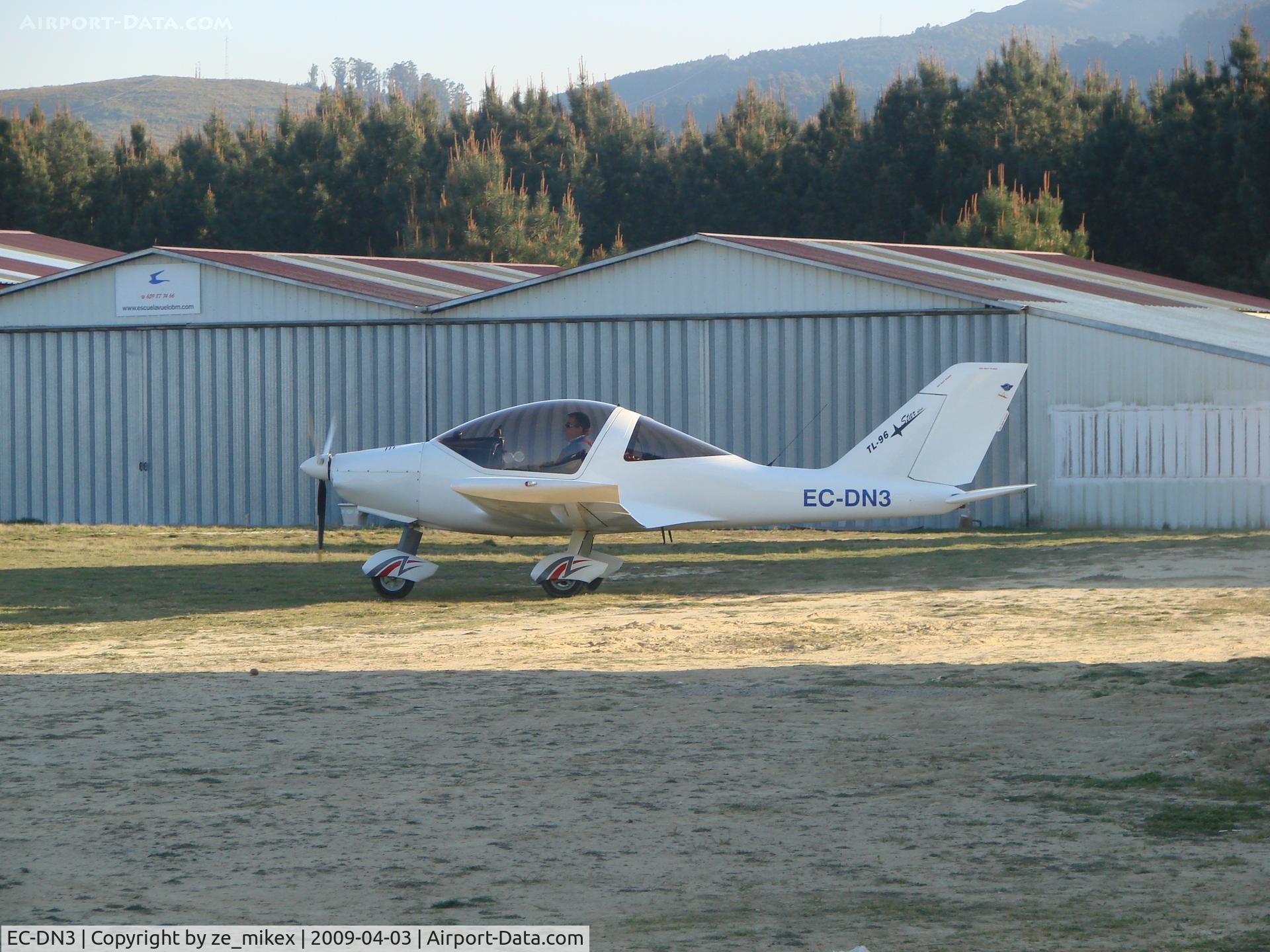 EC-DN3, 2002 TL Ultralight TL-96 Star C/N TL-96-02-011, Tl-96 star at cerval,Portugal