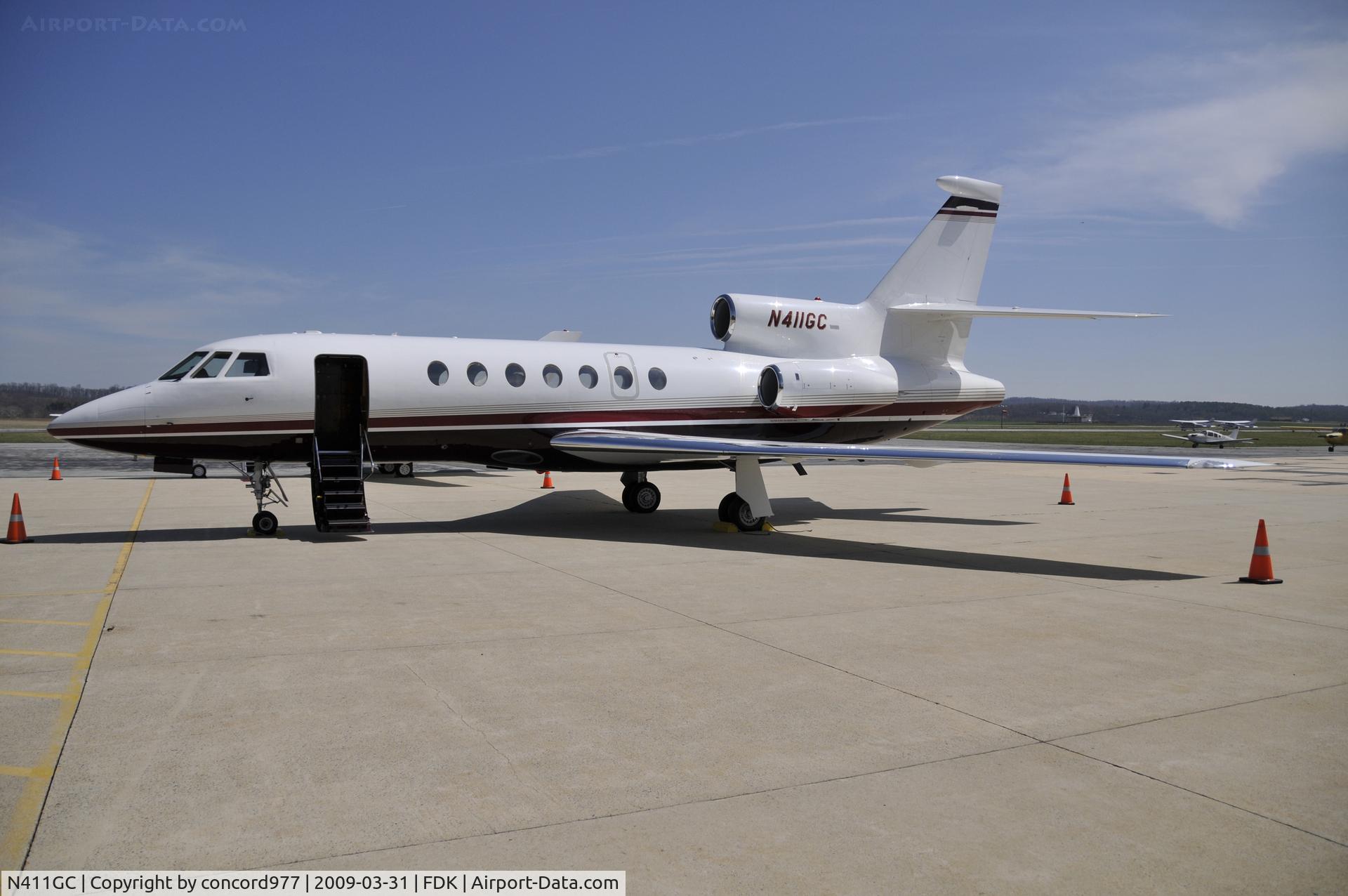 N411GC, 1990 Dassault-Breguet Falcon 50 C/N 210, Seen at KFDK on 3/31/09.  Operated by The Guitar Center.