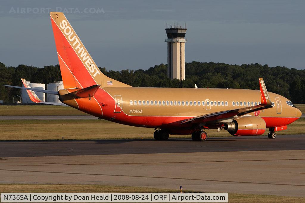 N736SA, 1999 Boeing 737-7H4 C/N 27868, Southwest Airlines N736SA (FLT SWA1665) taxiing to RWY 5 for departure to Chicago Midway Int'l (KMDW).