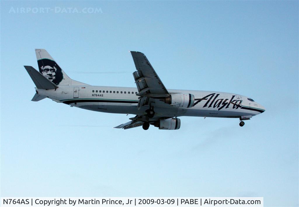 N764AS, 1992 Boeing 737-4Q8 C/N 25101, Landing 18 Bethel