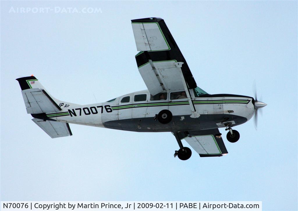 N70076, 1979 Cessna 207A C/N 20700547, Landing 18 Bethel