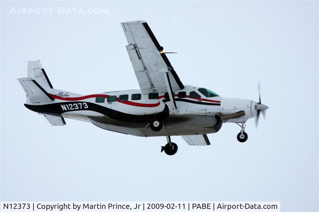 N12373, 1998 Cessna 208B C/N 208B0697, Landing 18 Bethel