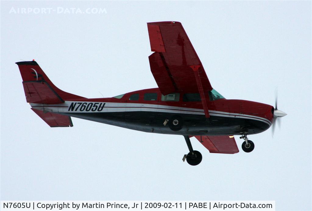 N7605U, 1978 Cessna 207A C/N 20700443, Landing 18 Bethel