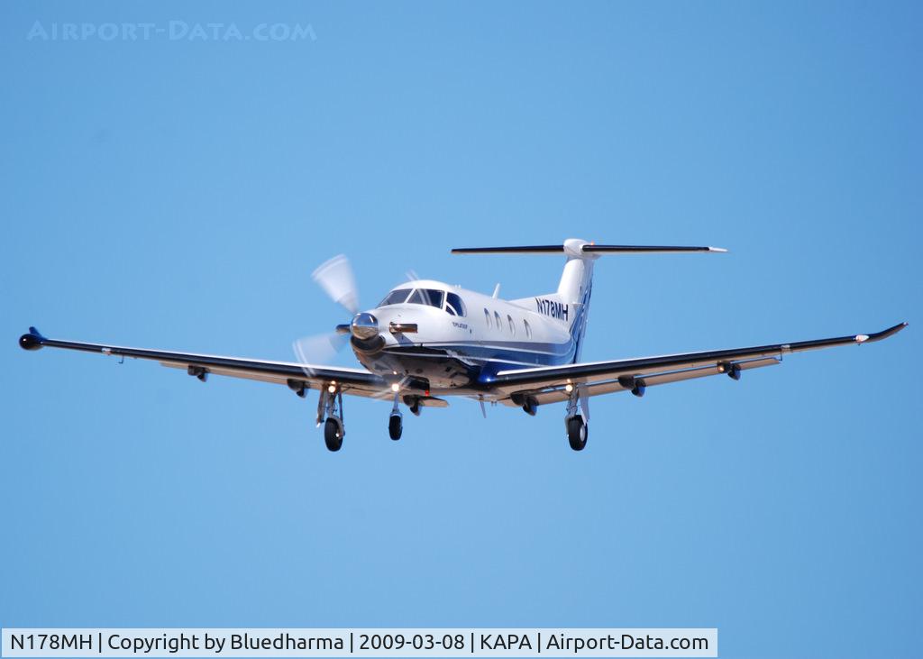 N178MH, 2008 Pilatus PC-12/47 C/N 875, On final approach to 17L.