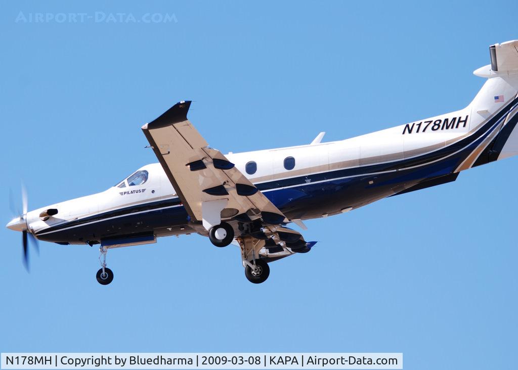 N178MH, 2008 Pilatus PC-12/47 C/N 875, On final approach to 17L.