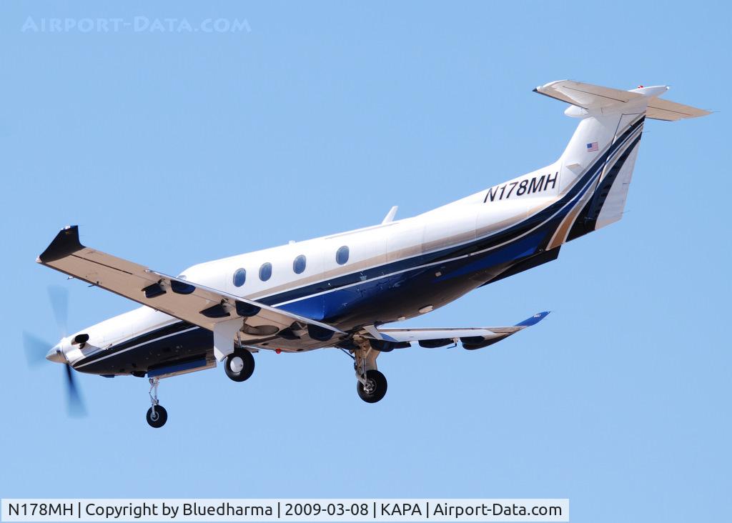 N178MH, 2008 Pilatus PC-12/47 C/N 875, On final approach to 17L.