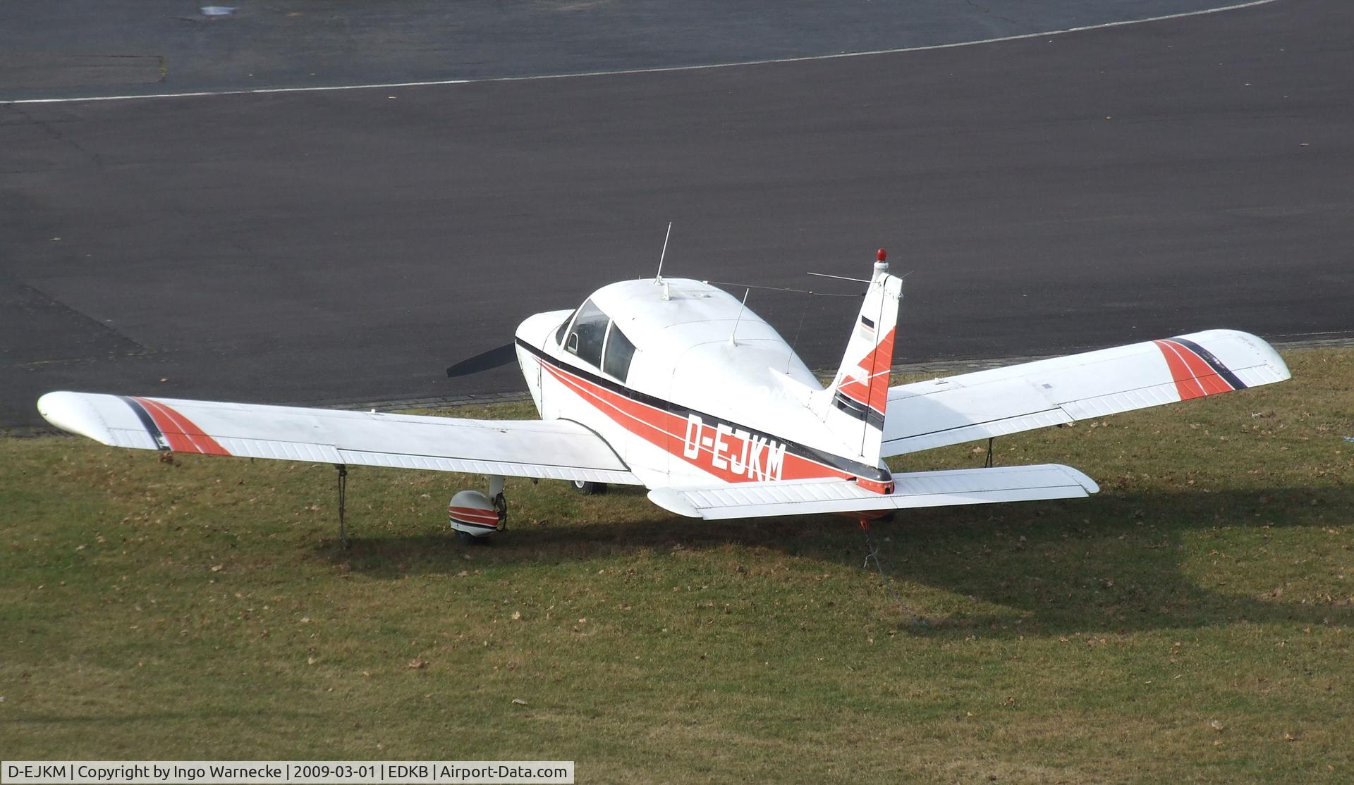 D-EJKM, 1972 Piper PA-28-140 Cherokee E C/N 28-7225449, Piper PA-28-140 Cherokee E at Bonn-Hangelar airfield
